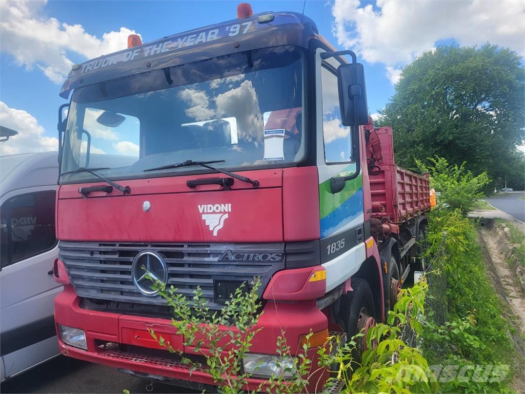 Mercedes-Benz ACTROS 3243 8X4 + HR Platformos/ Pakrovimas iš šono