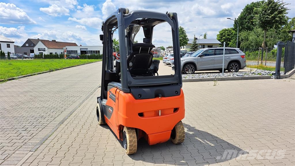 Linde E20PH-02 电动叉车