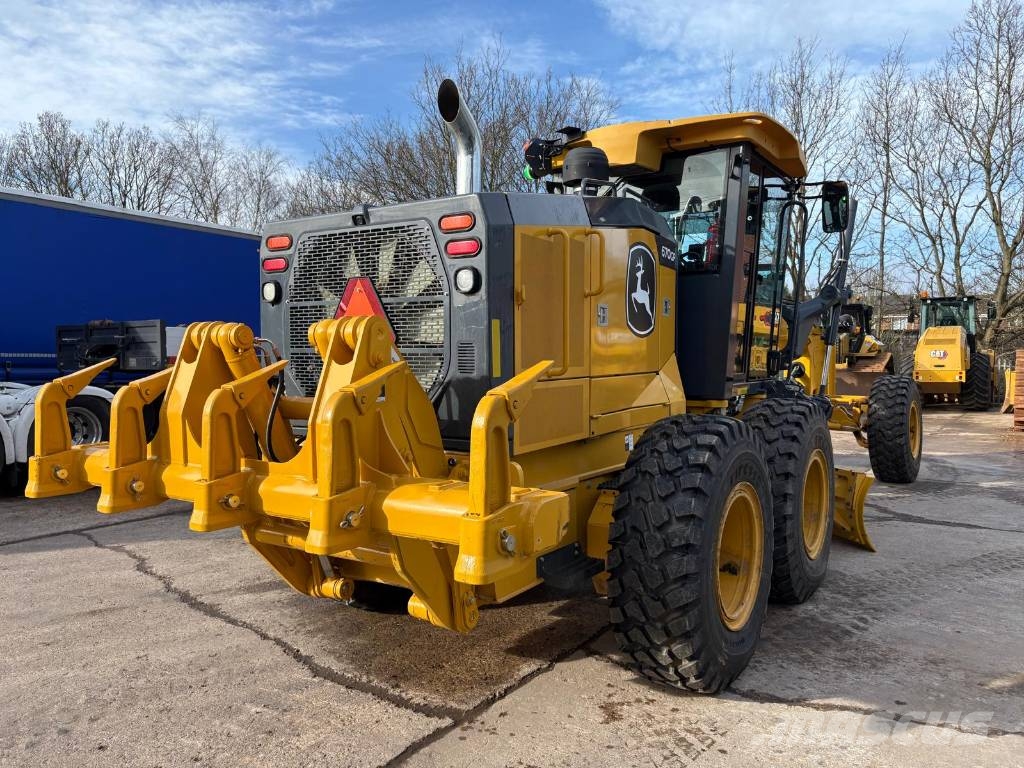 DEERE 670G Telakaivukoneet