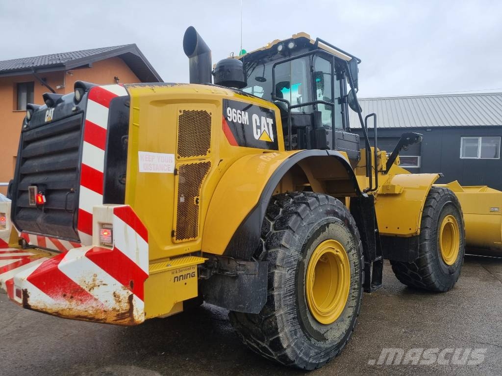 CAT 966M Incarcator pe pneuri