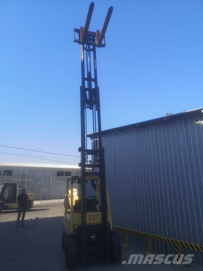 Hyster H 35 FT LPG forklifts