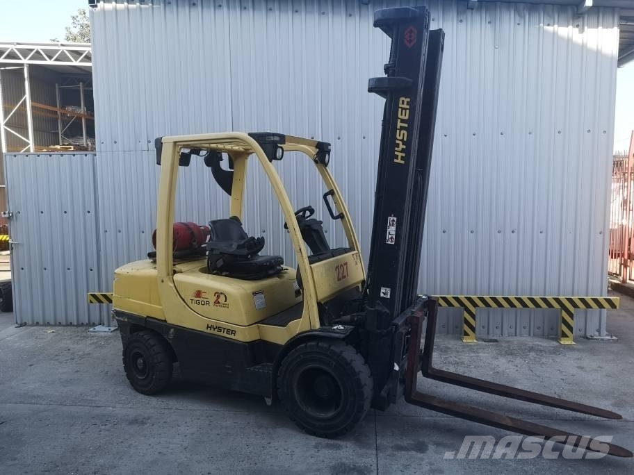 Hyster H 35 FT LPG forklifts