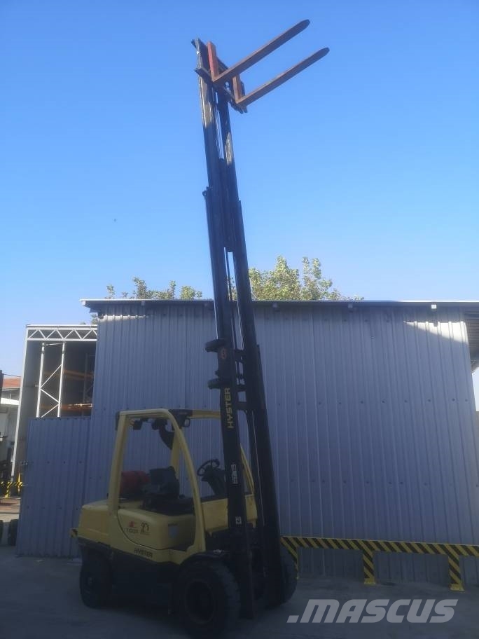 Hyster H 35 FT LPG forklifts