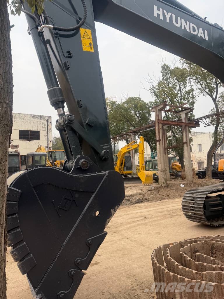 Hyundai 305LC-9T - 28th Anniversary Promotion Price حفارات زحافة