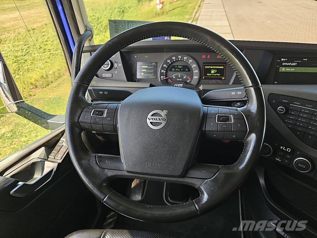 Volvo FH 16.650 6X4 RETARDER XENON Prime Movers