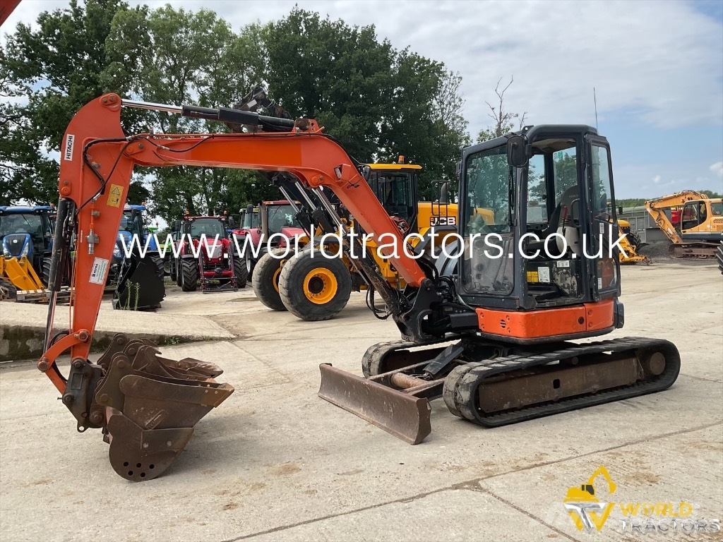 Hitachi Zaxis 55 U حفارات وسط 7 طن - 12 طن
