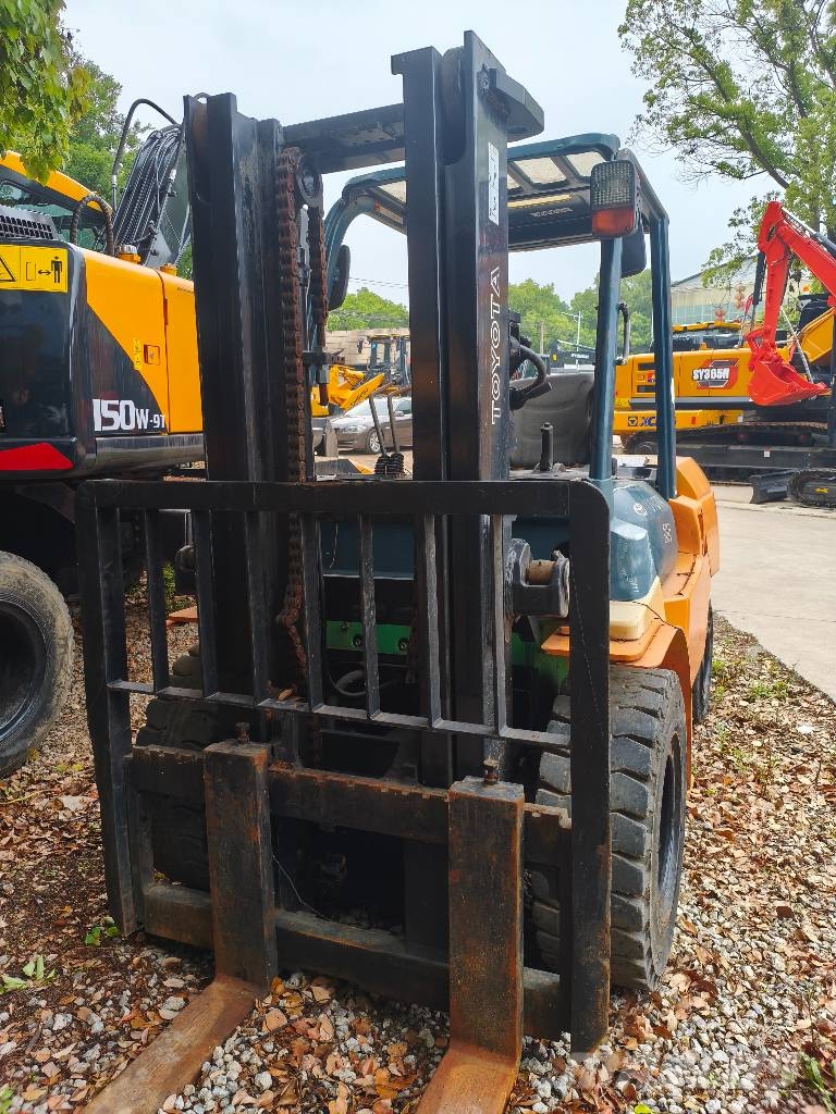 Toyota 50 Diesel forklifts