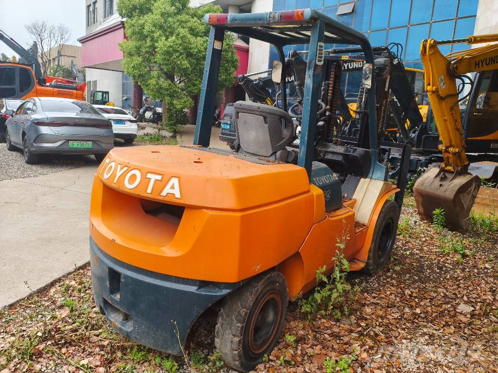 Toyota 50 Diesel forklifts