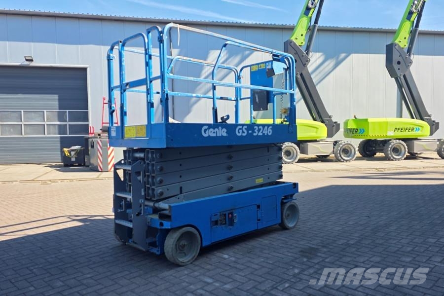 Genie GS3246 Electric, Working Height 11.75 m, 318kg Cap Mini incarcator