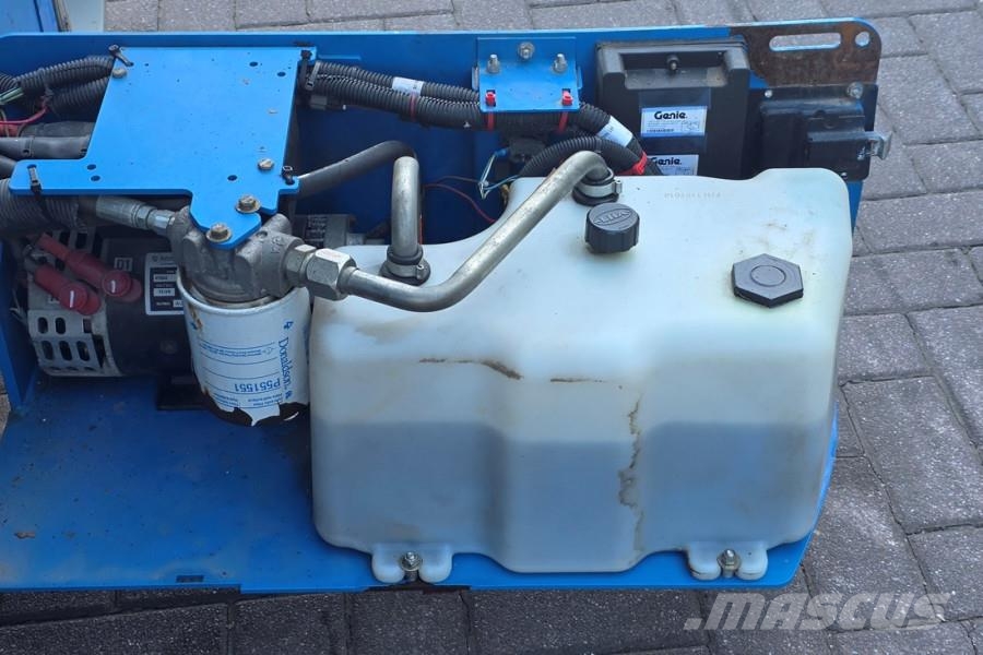 Genie GS3246 Electric, Working Height 11.75 m, 318kg Cap Mini incarcator