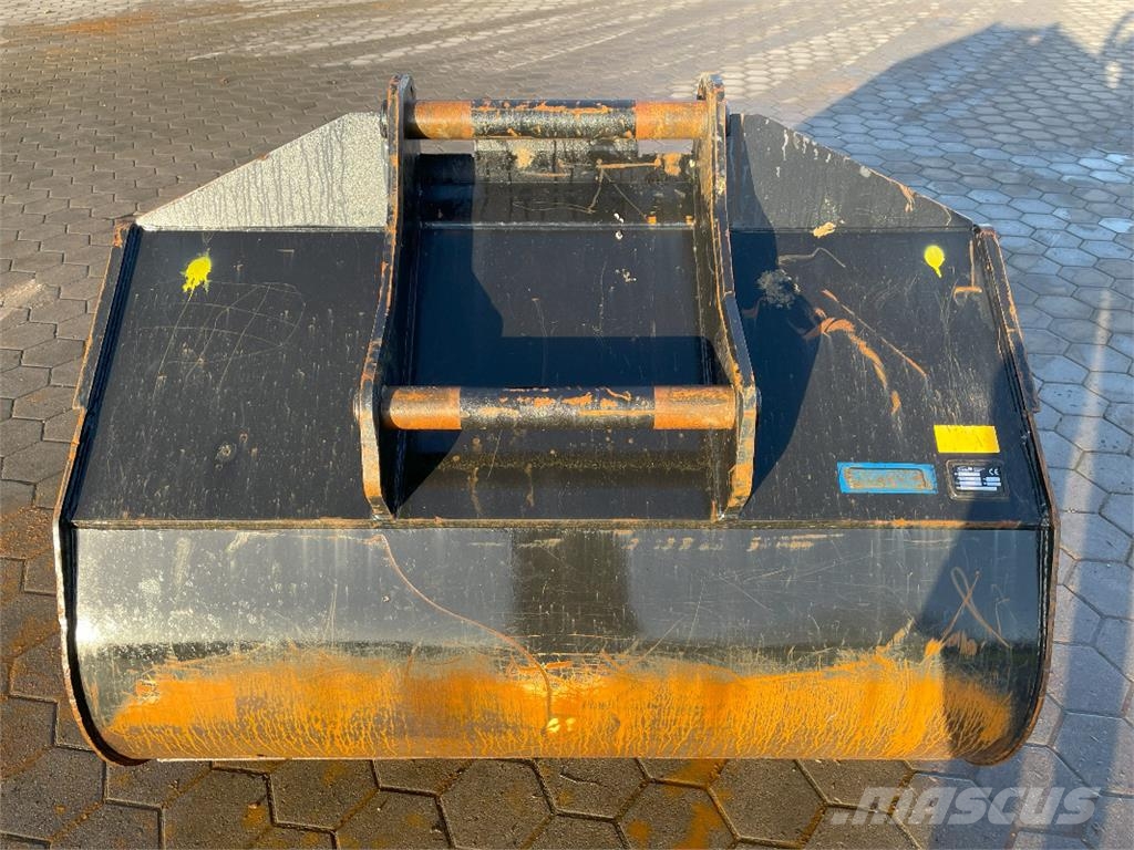 TIEFLÖFFEL 1700 MM BREIT, Excavator