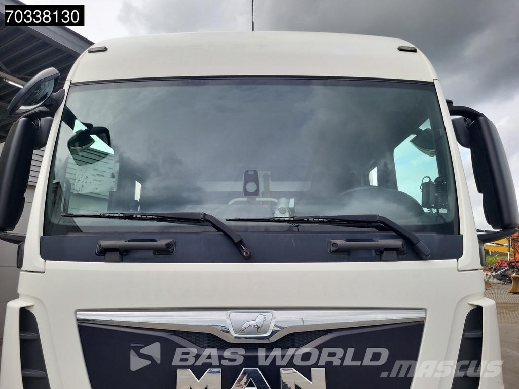 MAN TGS 18.360 4X2 Driving School Euro 6 厢式货车