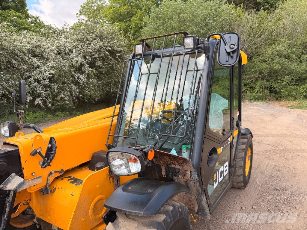 JCB 525-60T5 6 Meter Telehandler 텔러 핸들러