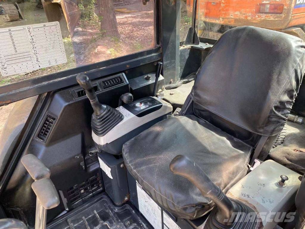Komatsu PC 30 MR-1 小型挖掘机