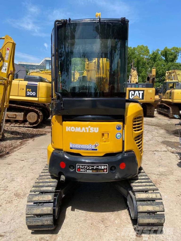 Komatsu PC 30 MR-1 小型挖掘机