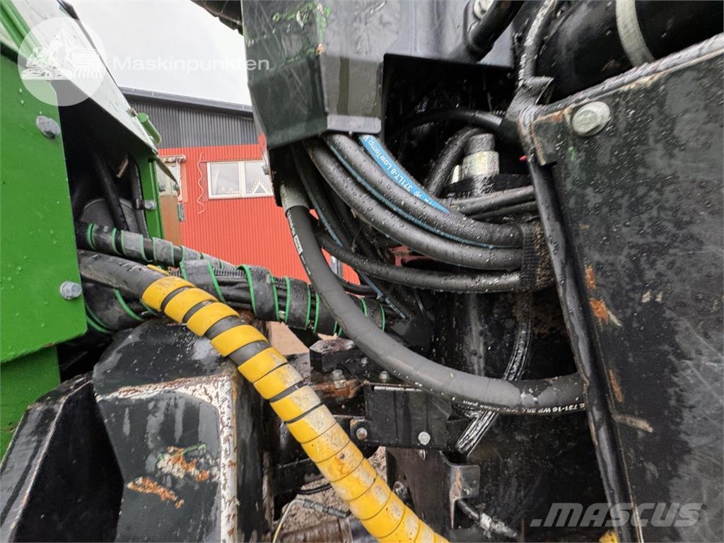 John Deere 1910 G Skotare