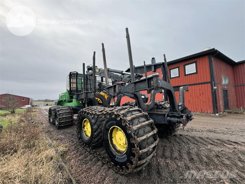 John Deere 1910 G Skotare