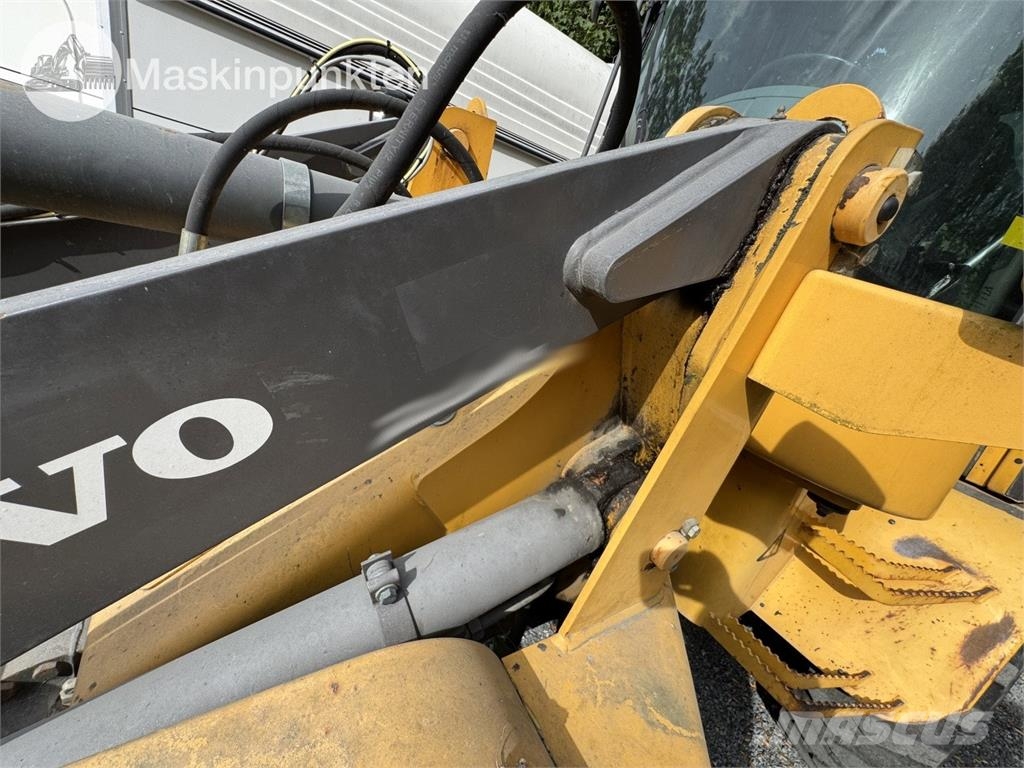 Volvo L30B Z-X 轮式装载机