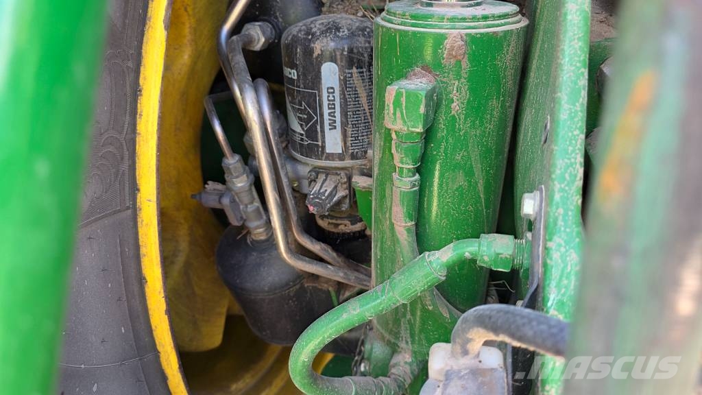 John Deere 8320 R Traktorid