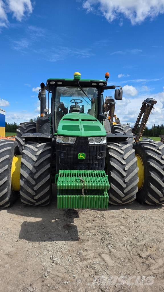 John Deere 8320 R Traktorid