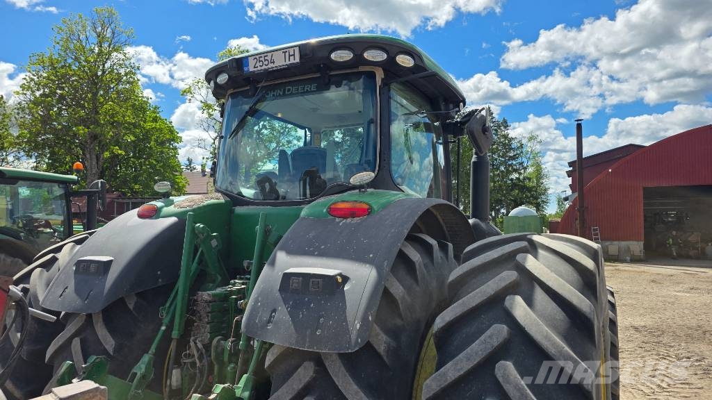 John Deere 8320 R Traktorid