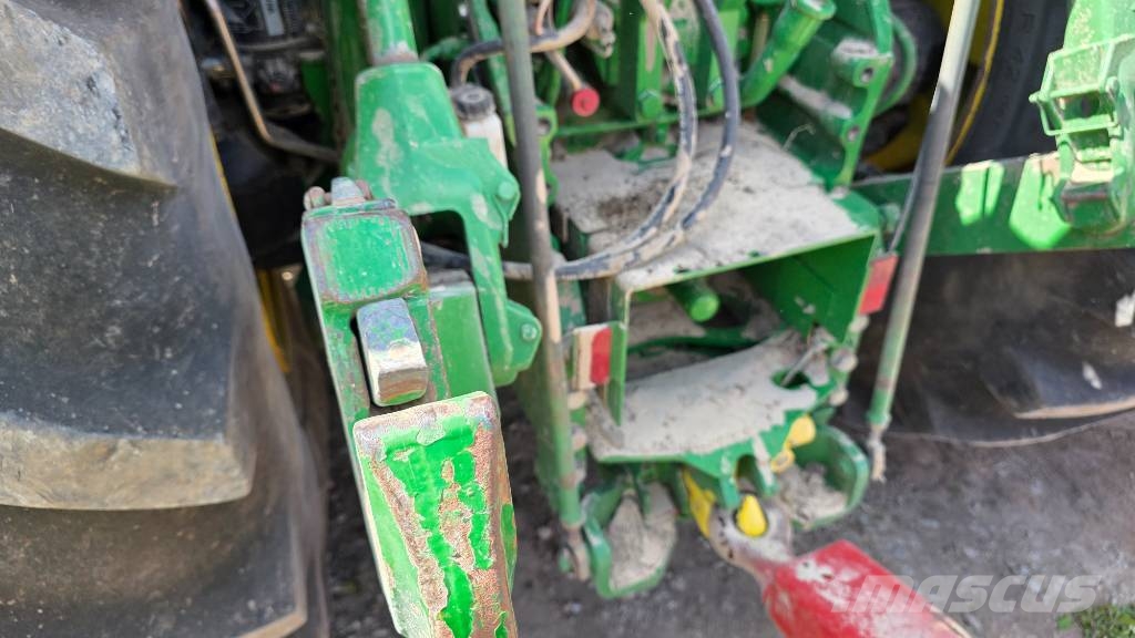John Deere 8320 R Traktorid