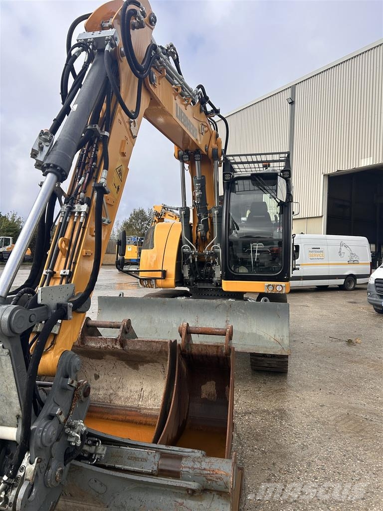 Liebherr R 914 Compact Litronic Pelle sur chenilles