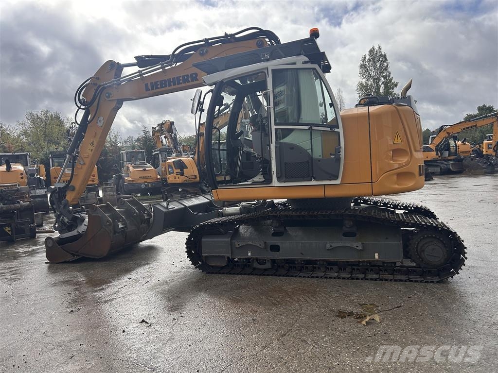 Liebherr R 914 Compact Litronic Pelle sur chenilles