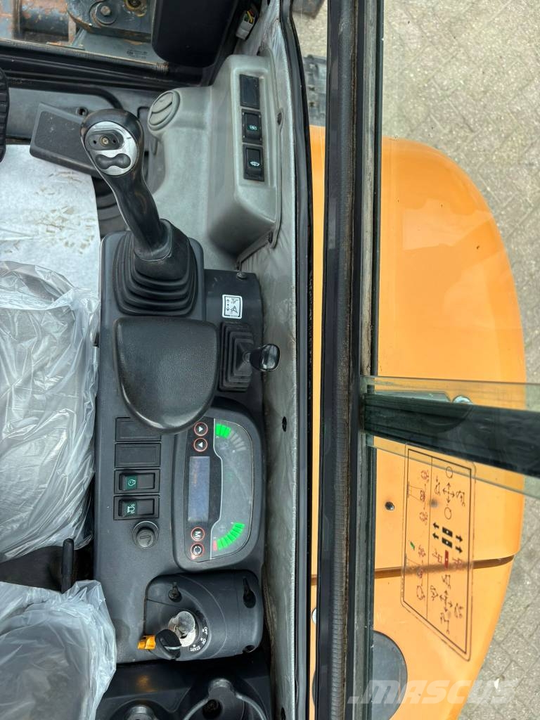 CASE CX 37 C حفارات صغيرة أقل من 7 طن (حفارات صغيرة)