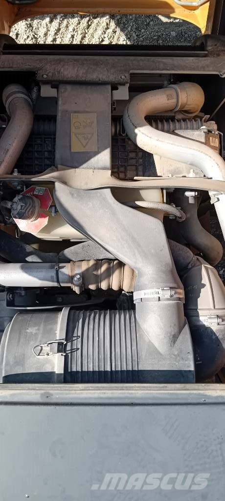 CASE 695 ST Backhoe loaders