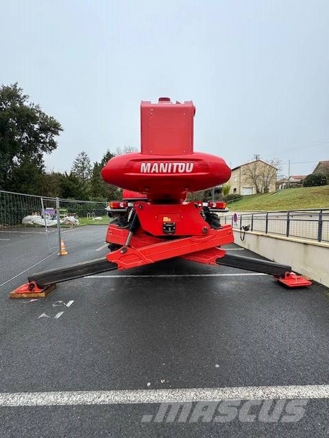 Manitou MRT 3050 مناولات متداخلة