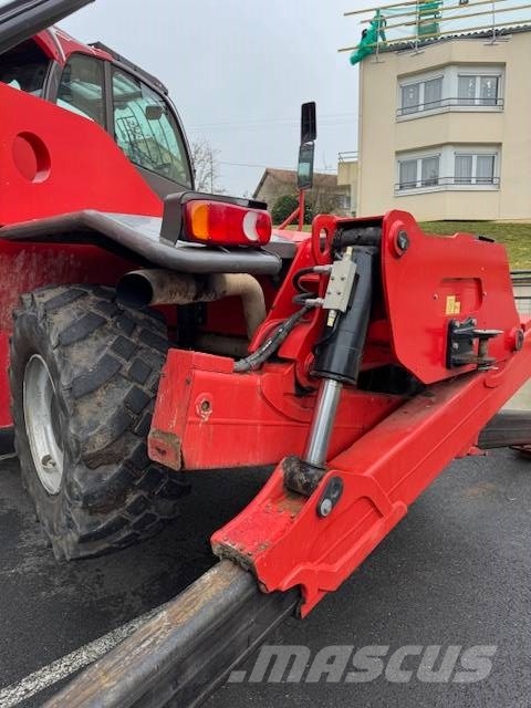 Manitou MRT 3050 مناولات متداخلة