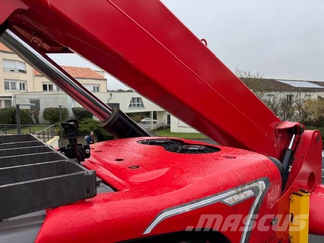 Manitou MRT 3050 مناولات متداخلة