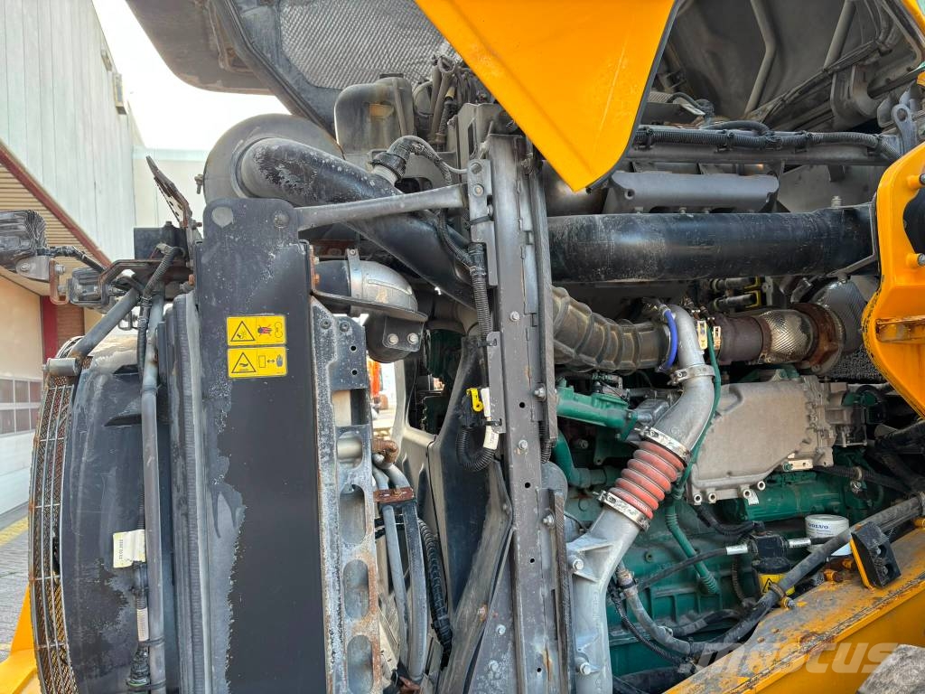 Volvo L 70 H Pale gommate