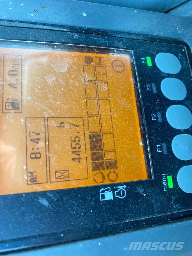 Yanmar Vio 80 حفارات وسط 7 طن - 12 طن