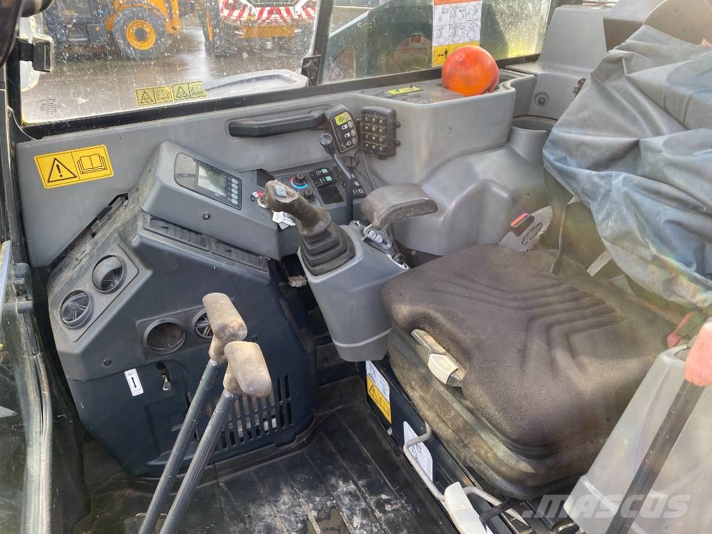 Yanmar Vio 80 حفارات وسط 7 طن - 12 طن