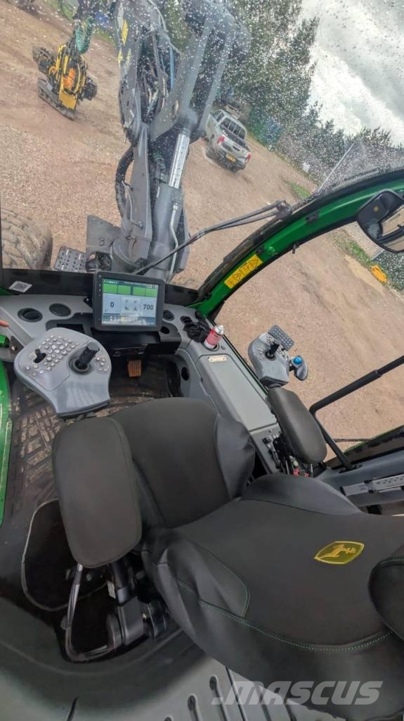 John Deere 1270G Timber Harvester/ H425 Head Harversteri