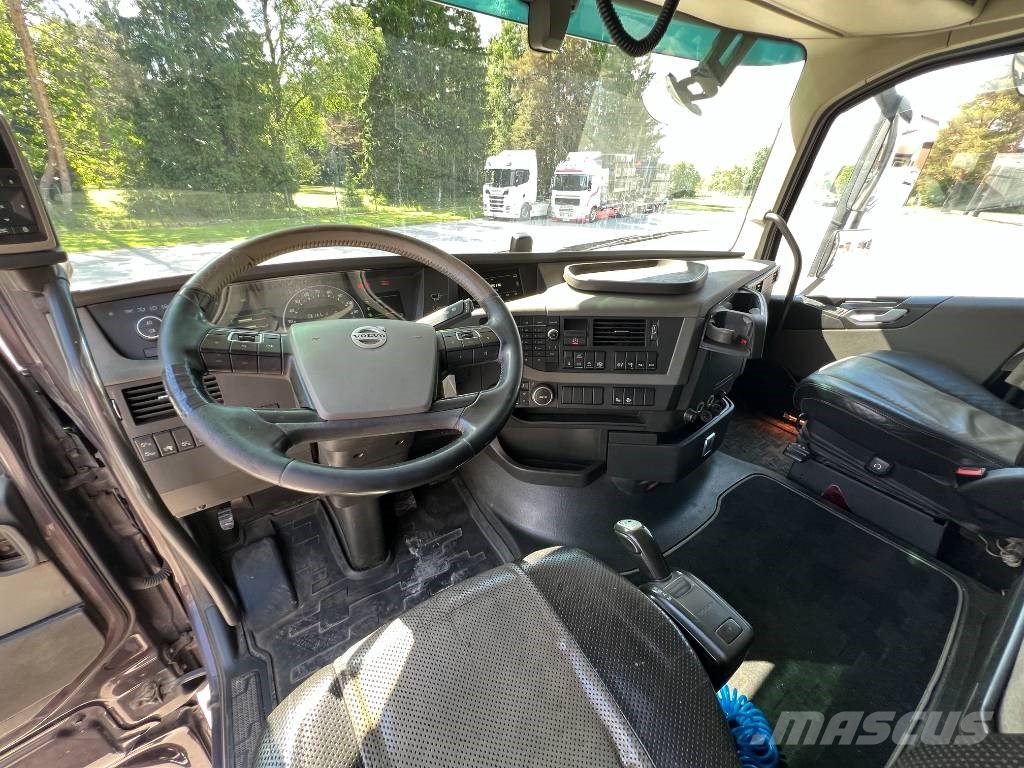 Volvo FH 540 6X4 HIAB 96ST 97 Kokvedēji
