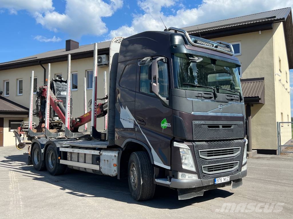 Volvo FH 540 6X4 HIAB 96ST 97 Kokvedēji