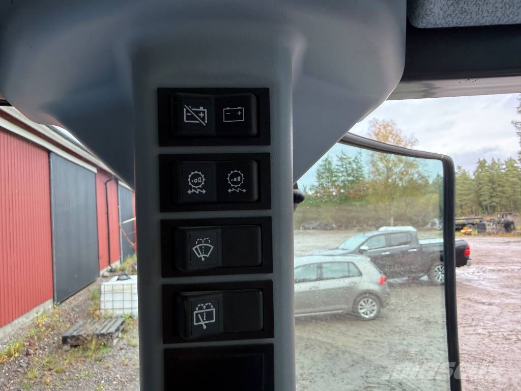 New Holland T 5.100 Utility Traktoren