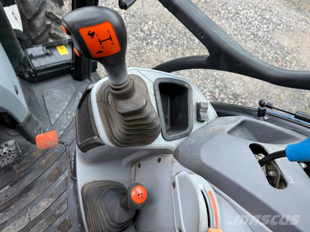 New Holland T 5.100 Utility Traktoren