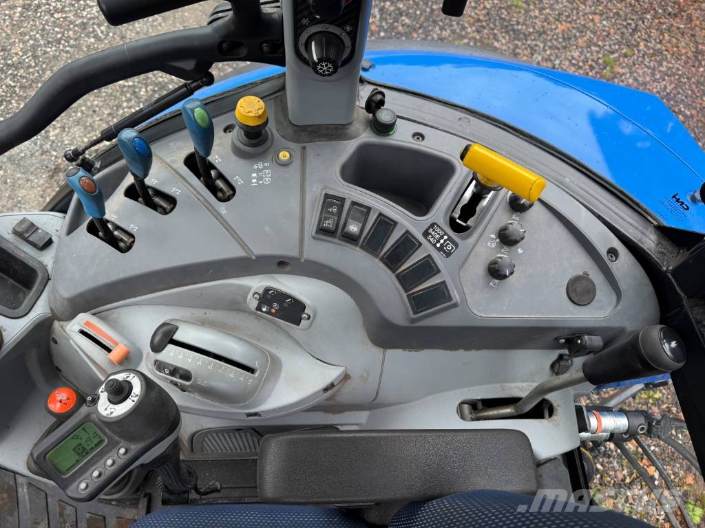 New Holland T 5.100 Utility Traktoren