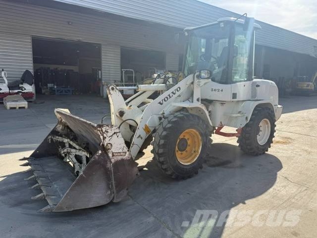 Volvo L 30 Hjullastare