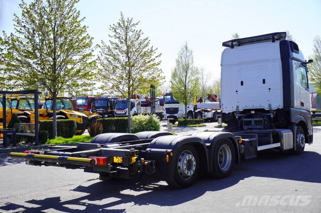 Mercedes-Benz Actros 2542 MP5 / BDF / 2021 Camiones portacontenedores