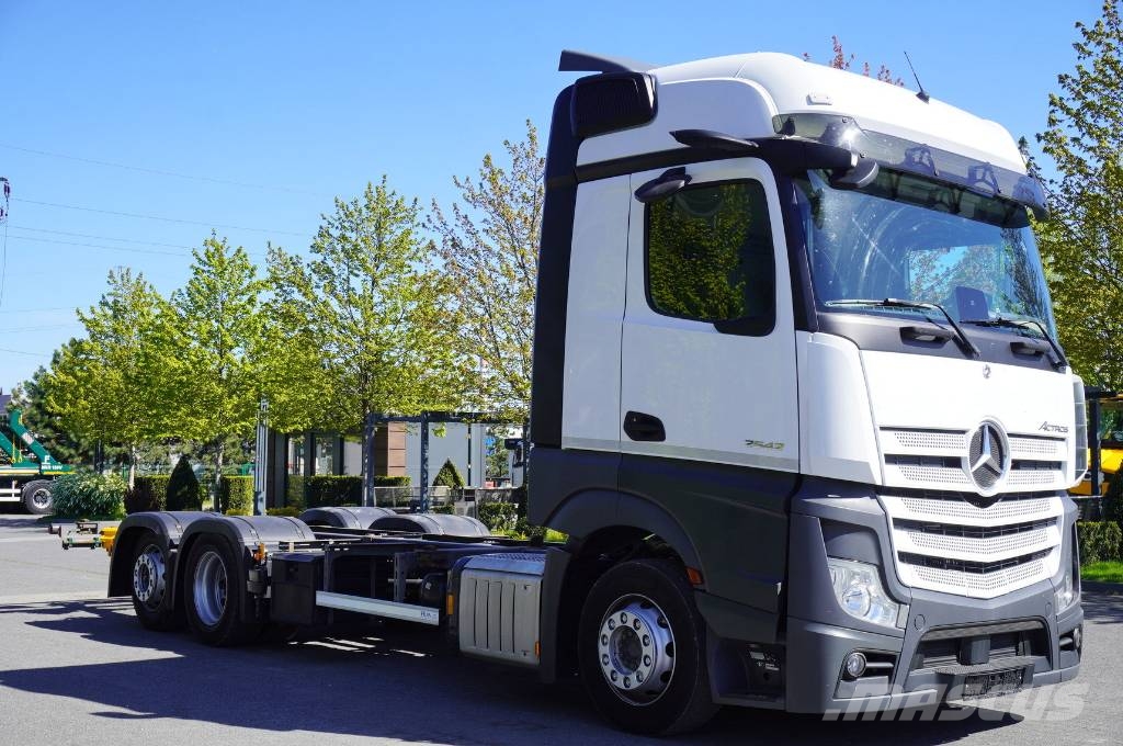 Mercedes-Benz Actros 2542 MP5 / BDF / 2021 Camiones portacontenedores