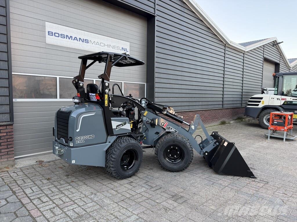 GiANT G2300 X-TRA HD minishovel NIEUW grijs 轮式装载机