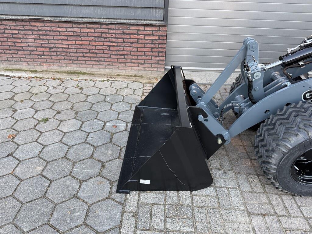 GiANT G2300 X-TRA HD minishovel NIEUW grijs 轮式装载机
