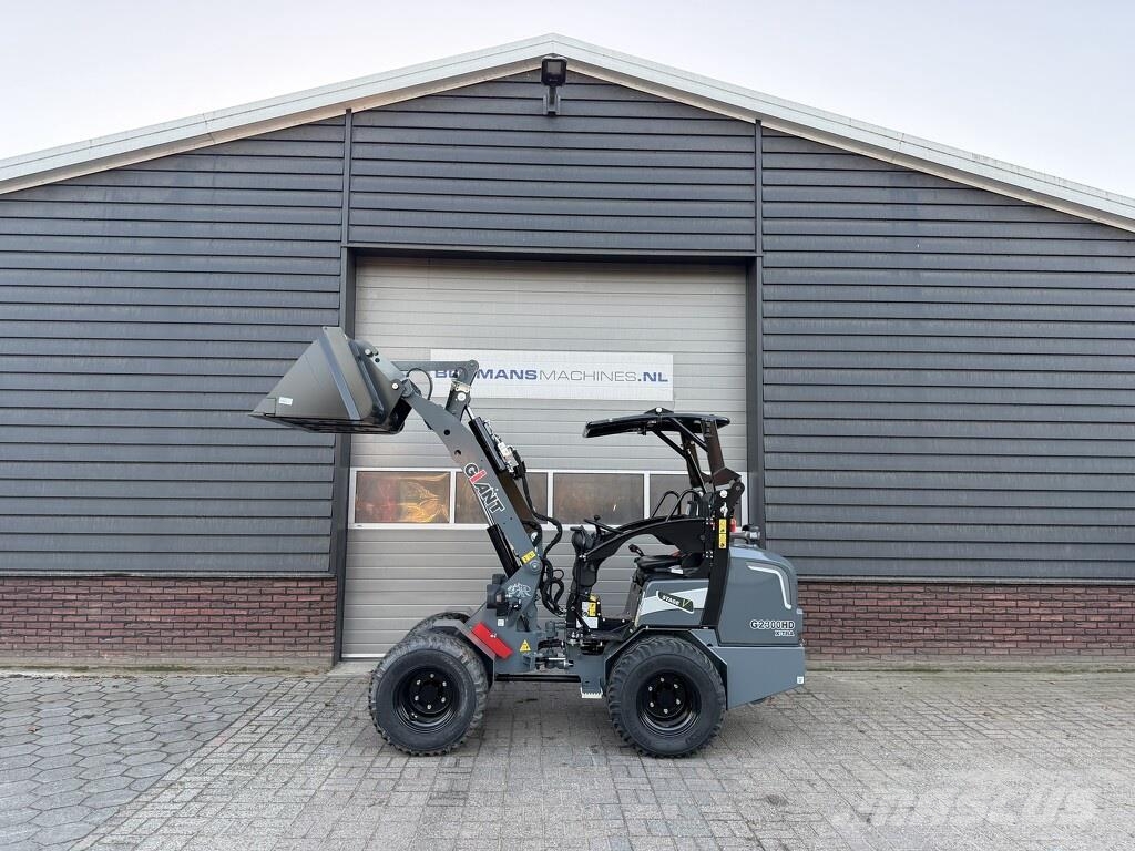 GiANT G2300 X-TRA HD minishovel NIEUW grijs 轮式装载机