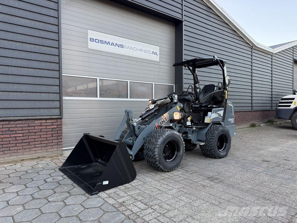 GiANT G2300 X-TRA HD minishovel NIEUW grijs 轮式装载机