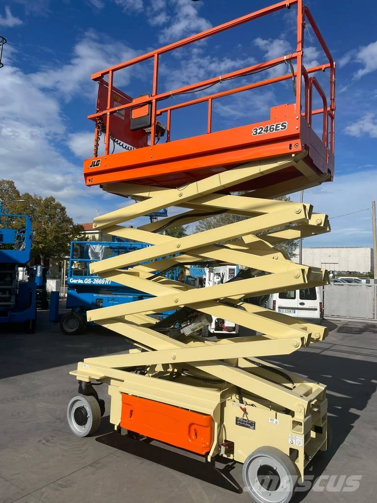 JLG 3246 ES Piattaforme a pantografo